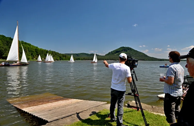 Regata RUT Classic - závod klasických dřevěných plachetnic na Máchově jezeře